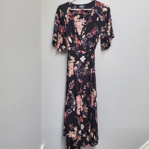 Angie floral print maxi wrap dress size medium